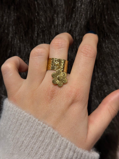 Bague gri-gri fleur